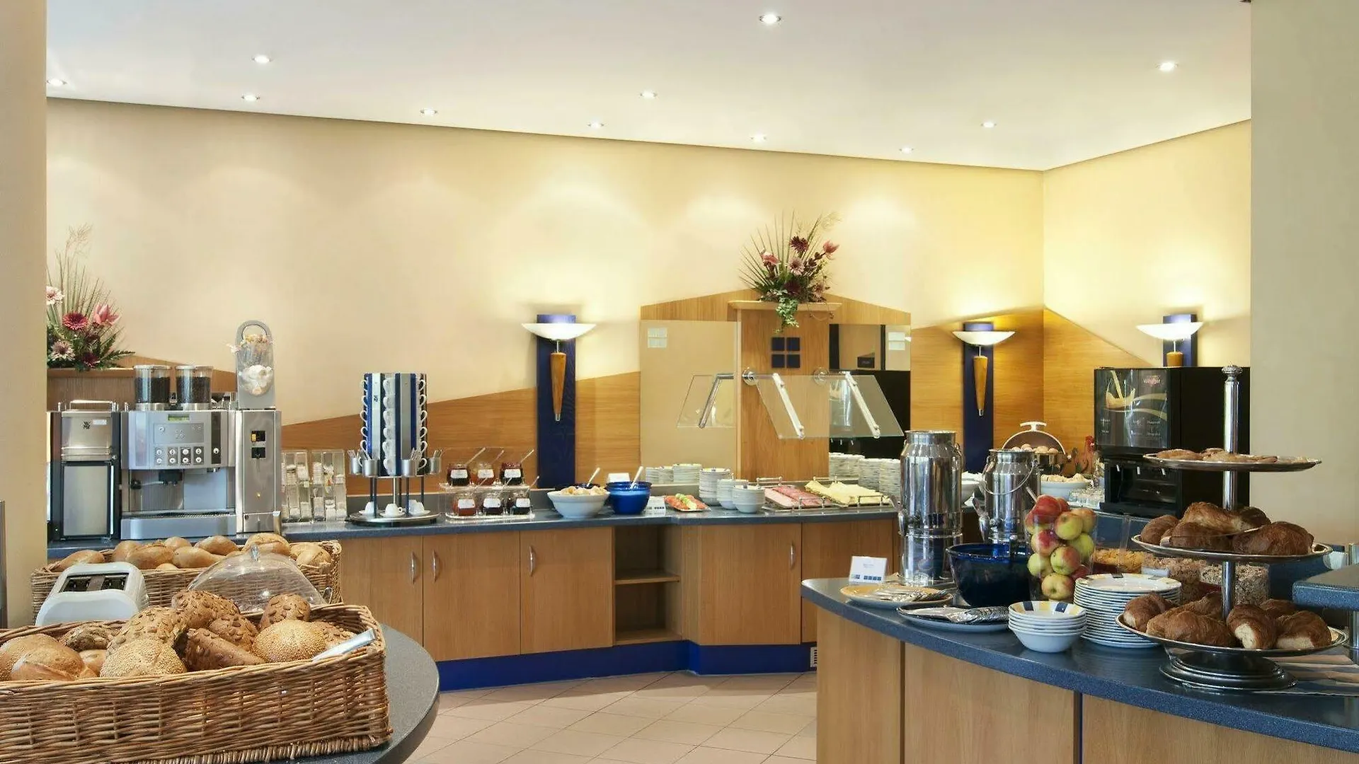*** Hotel Holiday Inn Express Cologne Troisdorf By Ihg Tyskland